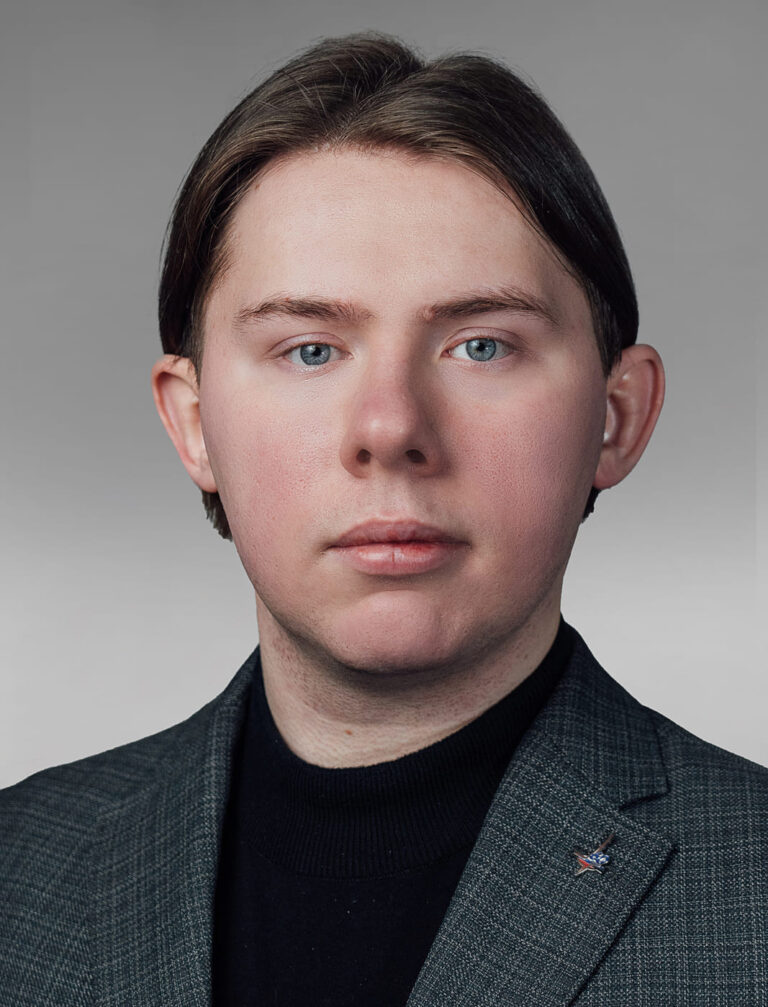 Олифиренко Артем Алексеевич